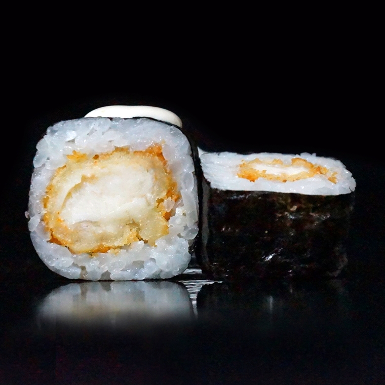 Маки с курицей